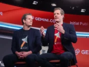 Криптобиржа Gemini братьев Винклемосс сокращает 25% сотрудников на фоне падения биткойна